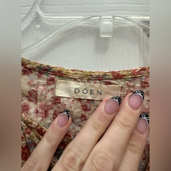 DOEN Narcissa Top in Pink Valley Floral - Picture 7 of 12